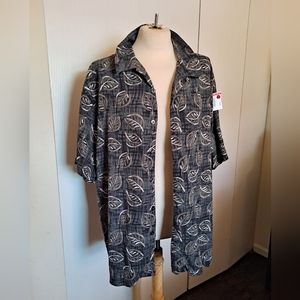 Hawaiian shirts. 🌈